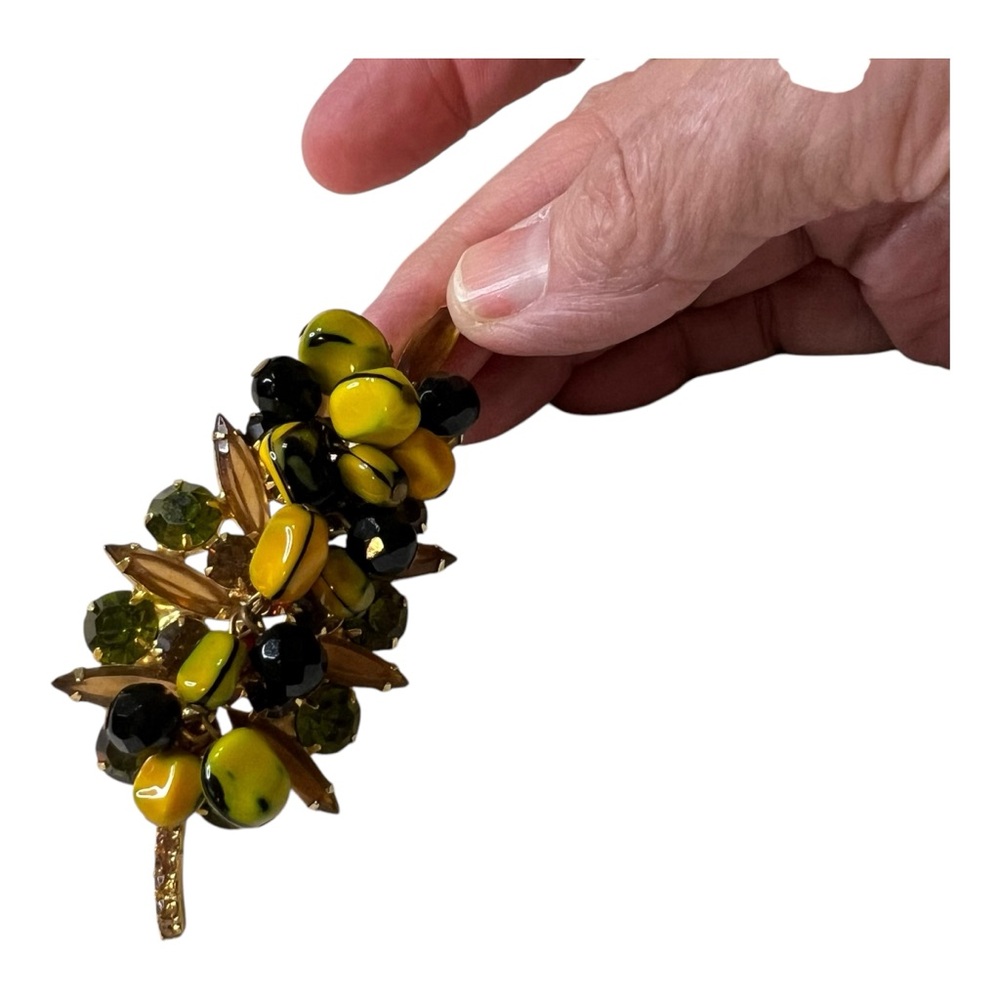 Julianna D & E Carmen Miranda Brooch Art Glass Seed Pod Green Gold Tone